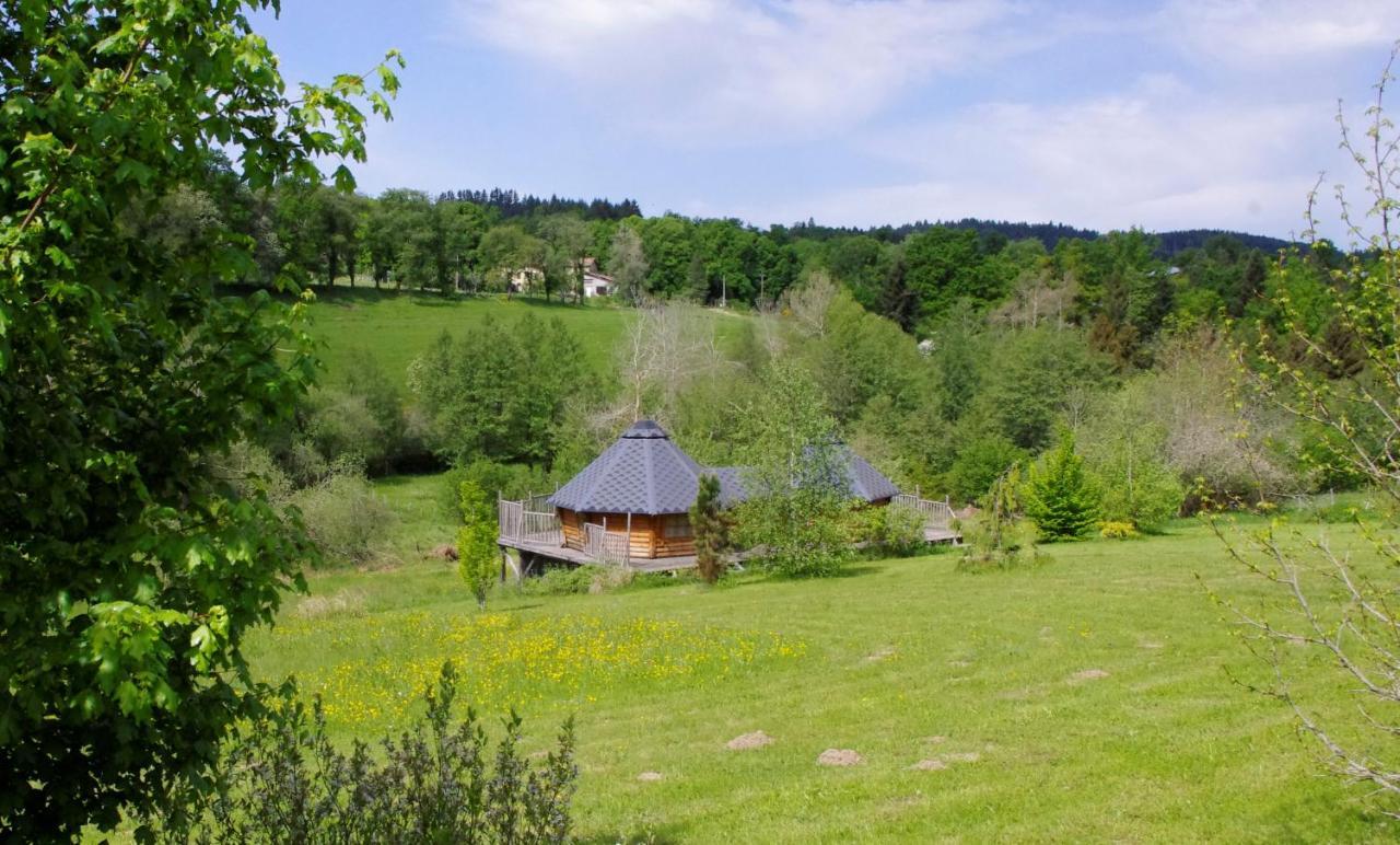 Les Roulottes Et Cabanes Du Livradois ξενώνας Cunlhat Εξωτερικό φωτογραφία