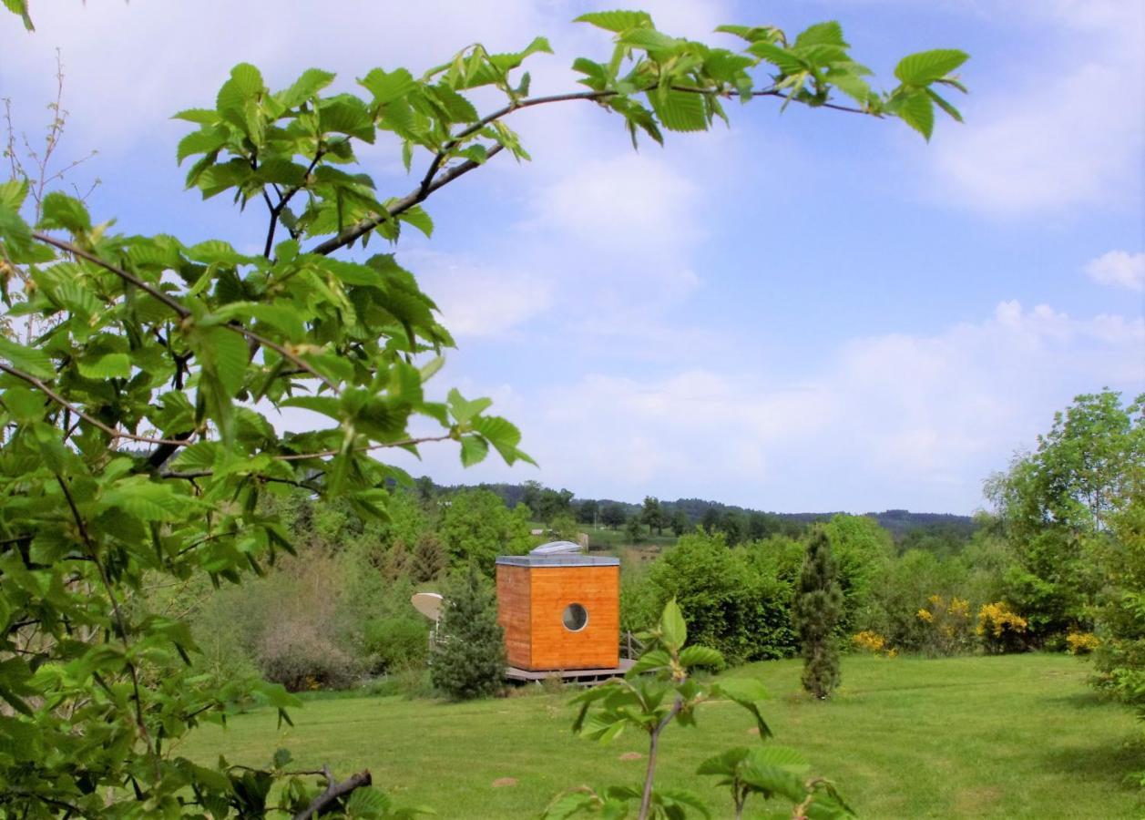 Les Roulottes Et Cabanes Du Livradois ξενώνας Cunlhat Εξωτερικό φωτογραφία